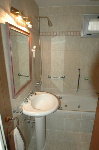 Ba&ntilde;o completo con hidromasaje